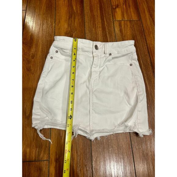 American Eagle Distressed Mini Skirt size 2 - Picture 6 of 6